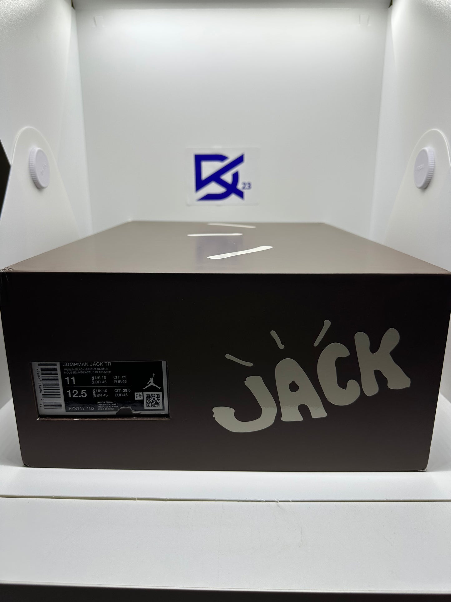 Nike Jordan Jumpman Jack TR Travis Scott Bright Cactus SIZE 11 100% AUTHENTIC