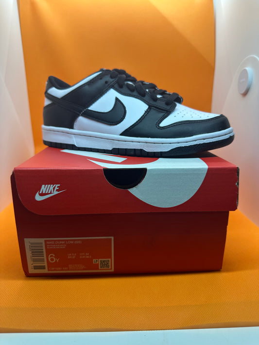 Nike Dunk Low Panda Size  GS 6y—authentic  CW1590 100 NEW Wmns 7.5