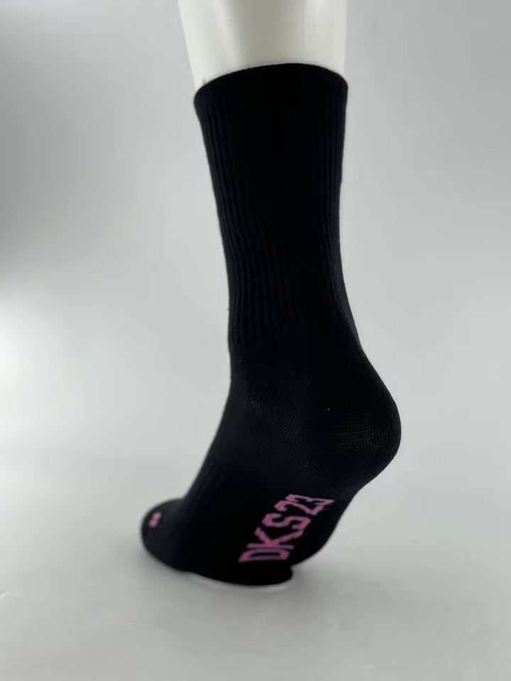 DELKILO23 - 4 PAIRS $35